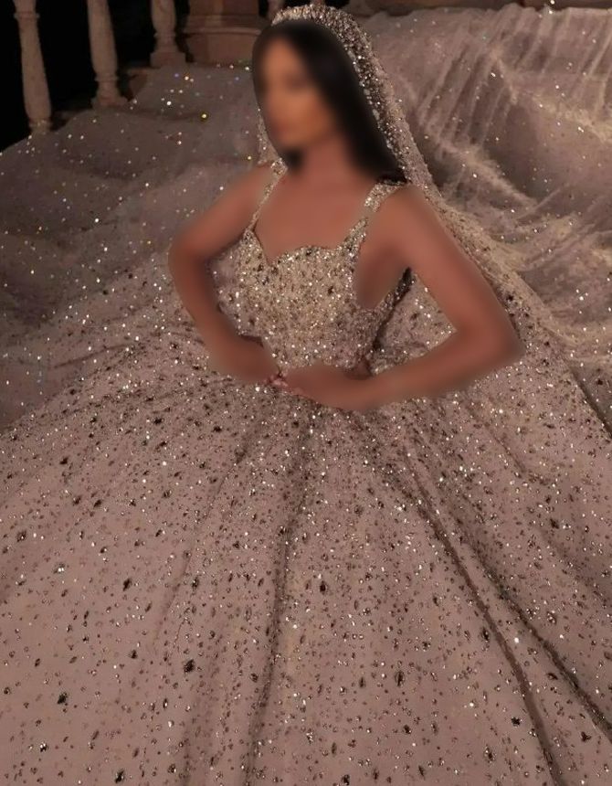 لباس عروس مدل عربی فول سنگ دوزی و جواهردوزی