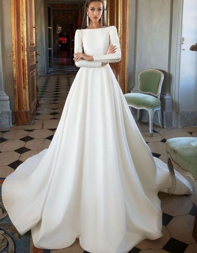 لباس عروس ساده پوشیده