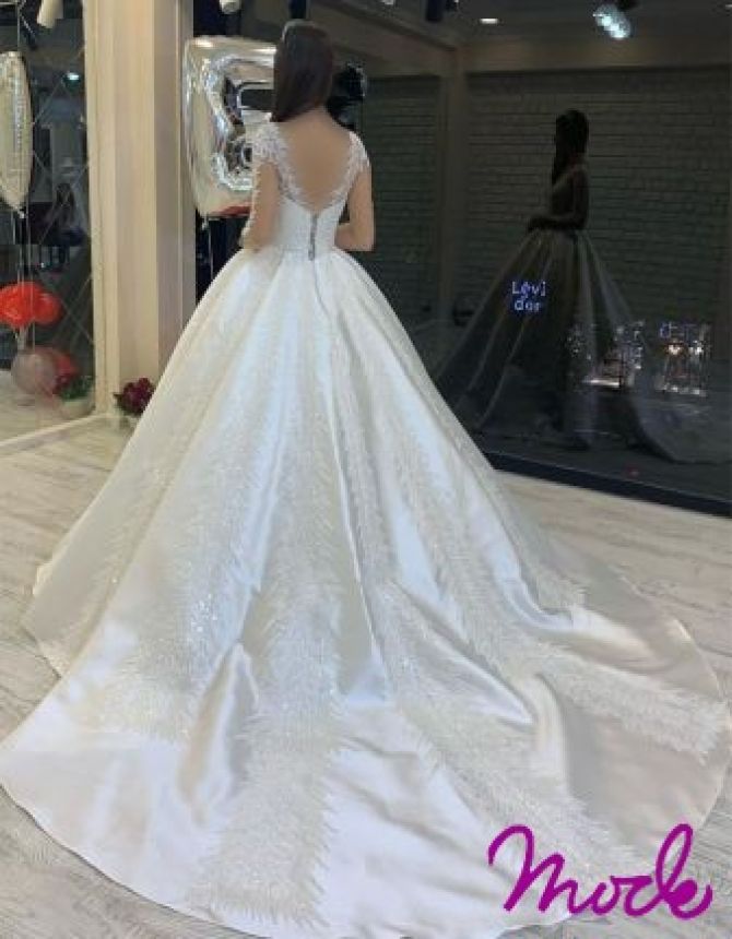 لباس عروس دانتل دوزی شده